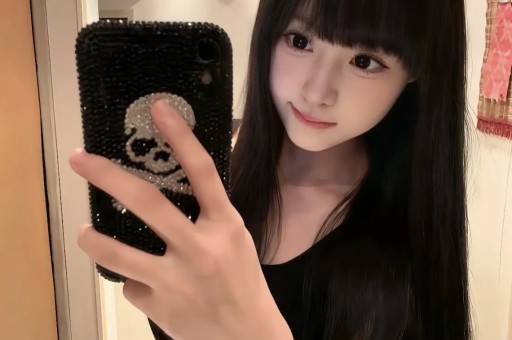 网红黄一鸣因过度消费儿童被全平台永久封禁新号注册即遭禁止关注