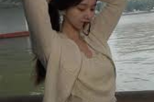 不以为耻反以为荣？睡了14个顶流的女网红又作妖连亲妈都拦不住